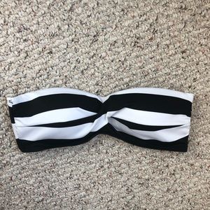 Black and white strapless bikini top